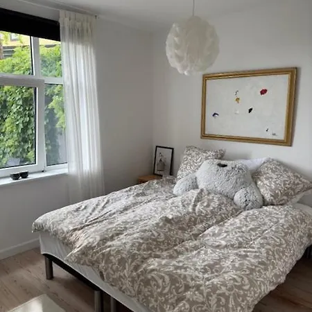 펜션 Garden By The Sea 손더보그